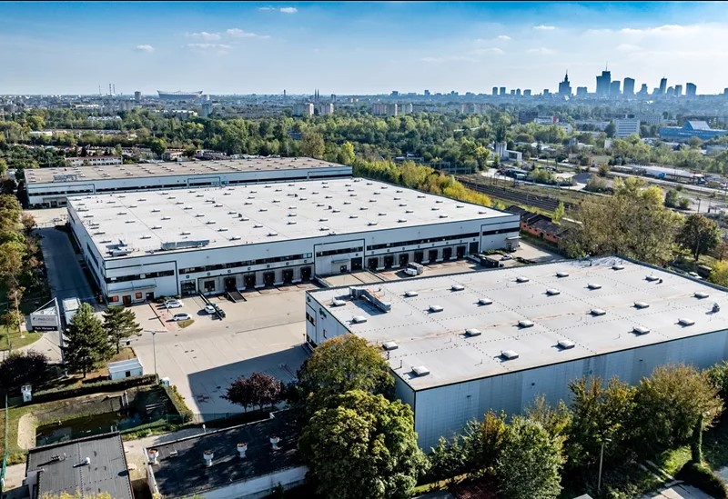Hala przemysłowa widok z góry – Warszawa